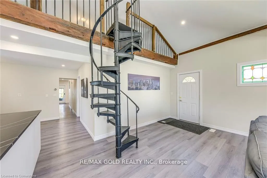 Photo 16 of 3590 Lakeshore Road, Lincoln, Lincoln-Jordan/Vineland — HOMEH