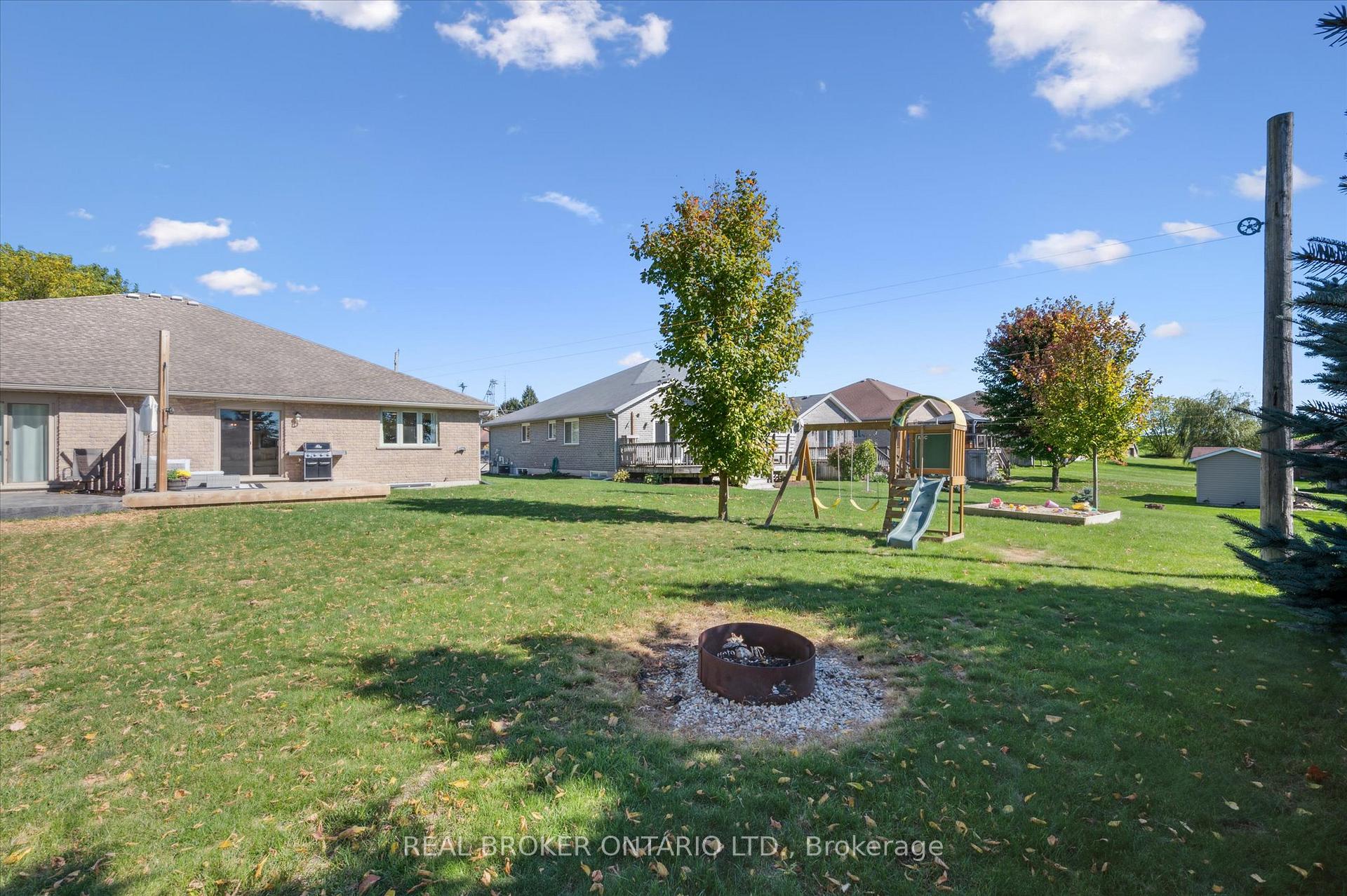 Photo 35 of 12 Caroline Street, Mapleton, Rural Mapleton — HOMEH