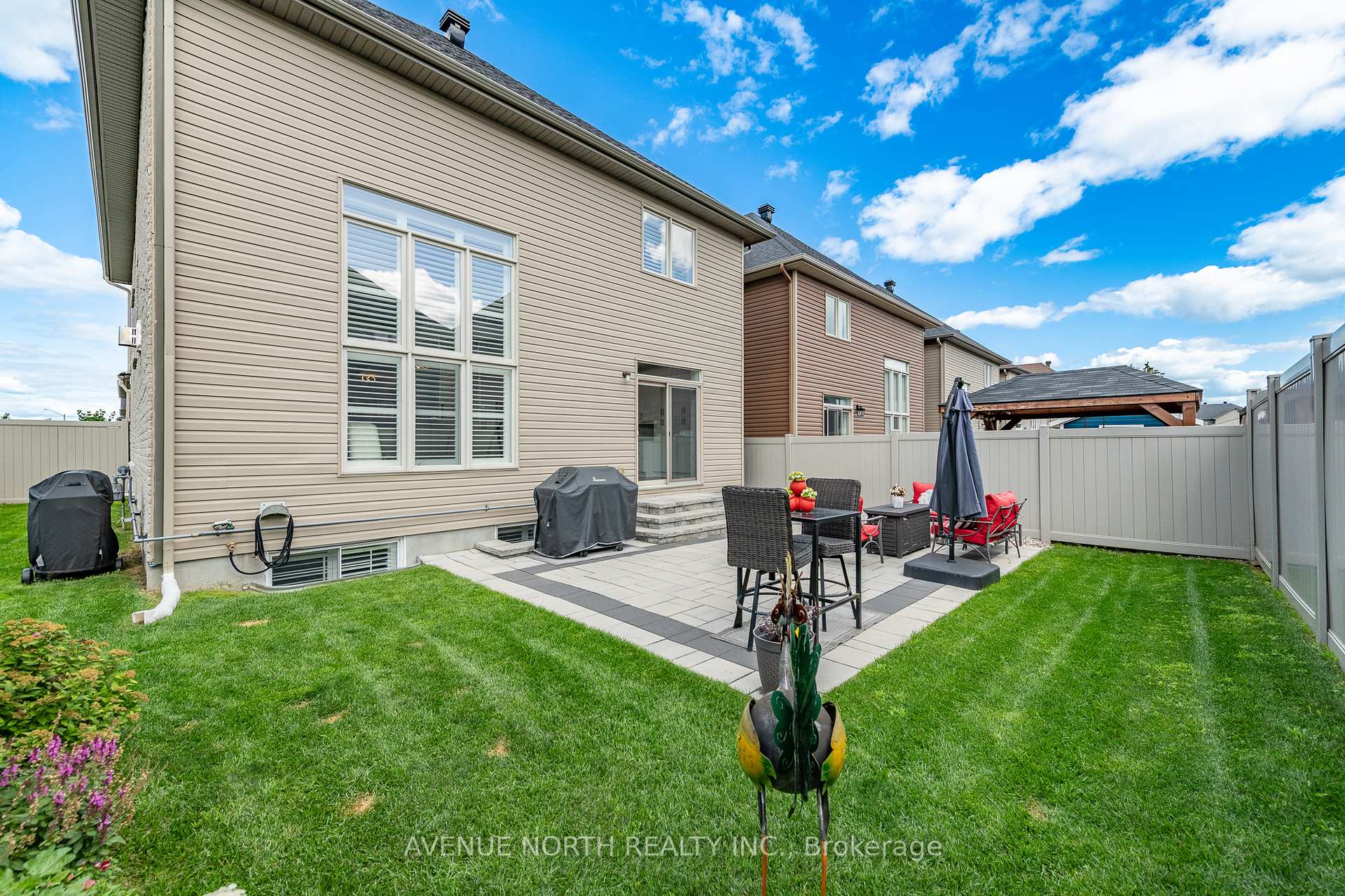 Photo 39 of 801 Shasta Street, Ottawa, Leitrim — HOMEH