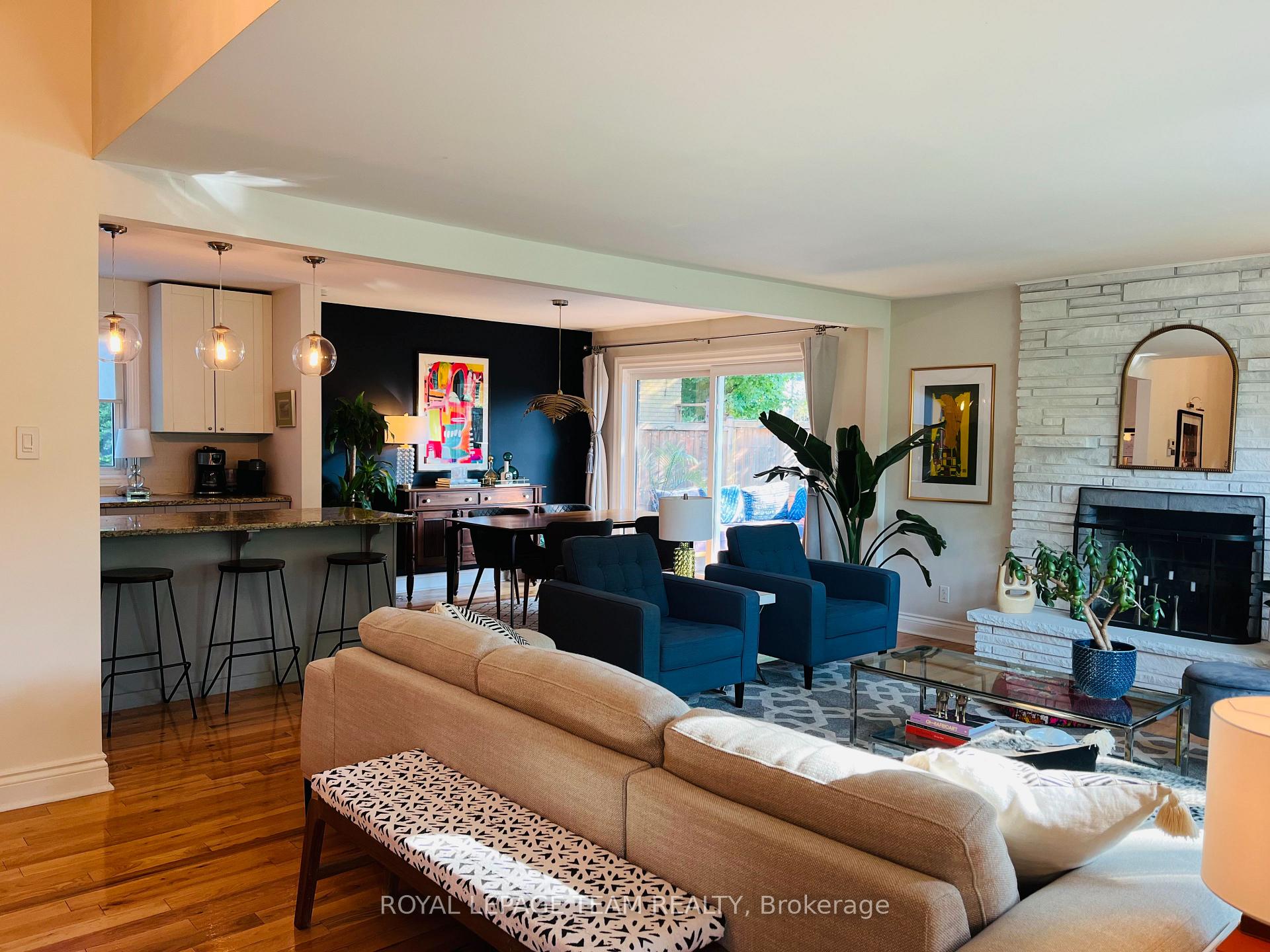 Photo 7 of 2071 Benjamin Avenue, Ottawa, McKellar Heights/Glabar Park — HOMEH