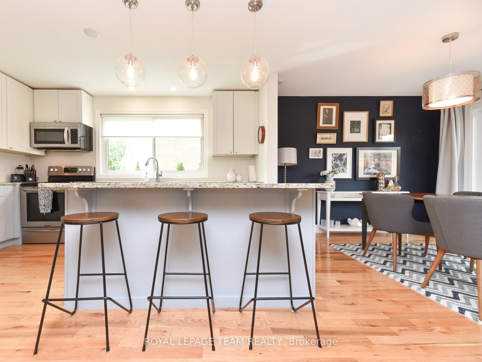 Photo 9 of 2071 Benjamin Avenue, Ottawa, McKellar Heights/Glabar Park — HOMEH