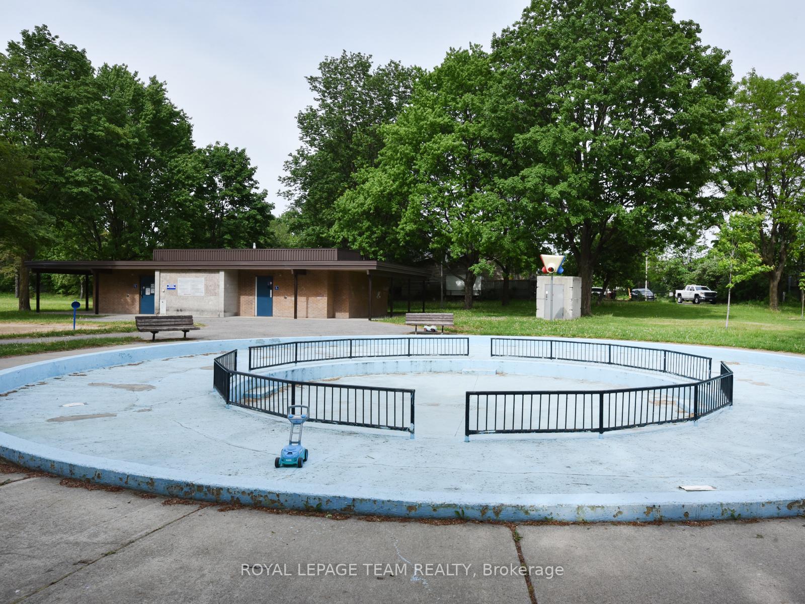 Photo 32 of 2071 Benjamin Avenue, Ottawa, McKellar Heights/Glabar Park — HOMEH