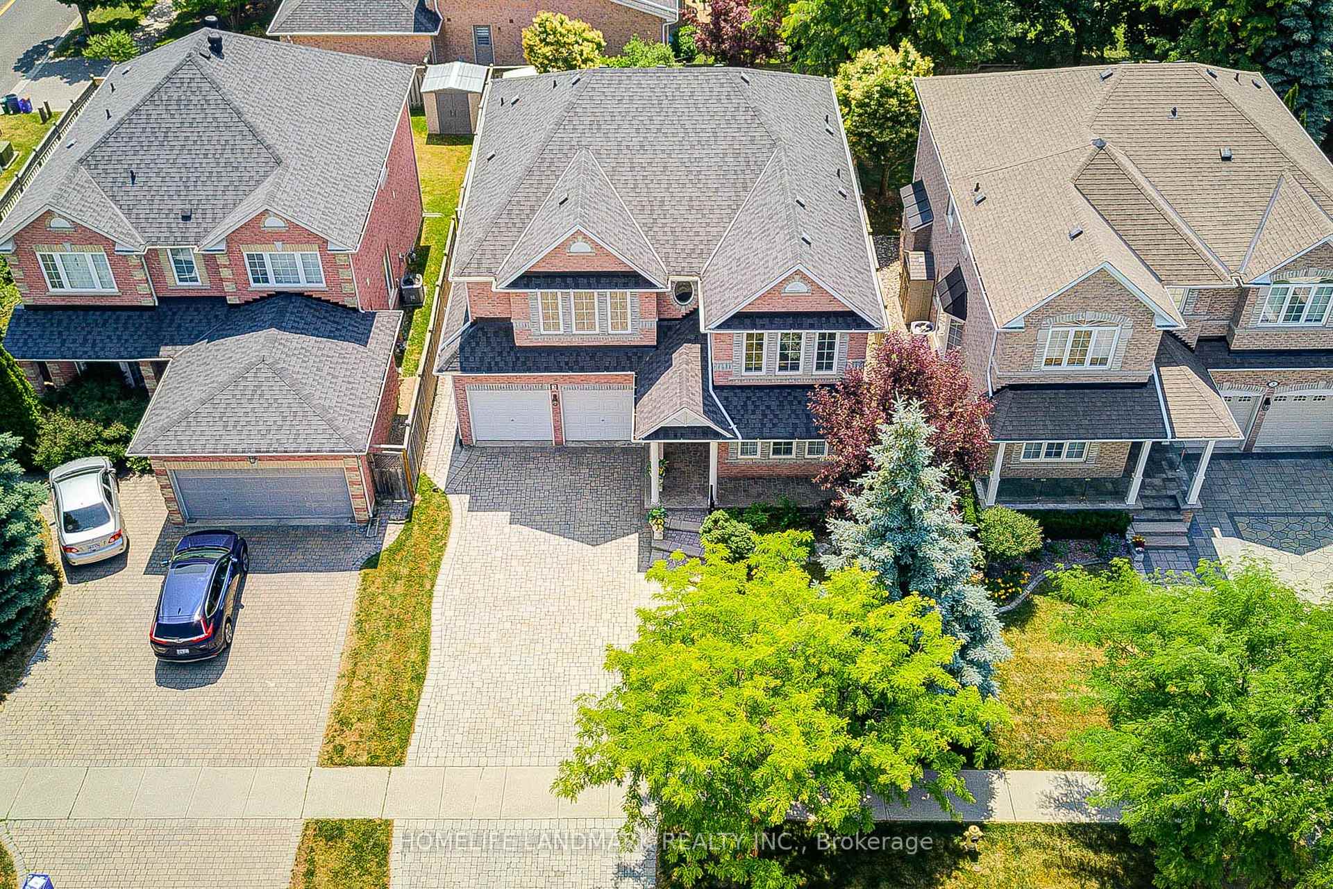 Photo 3 of 3 Burndenford Crescent, Markham, Unionville — HOMEH