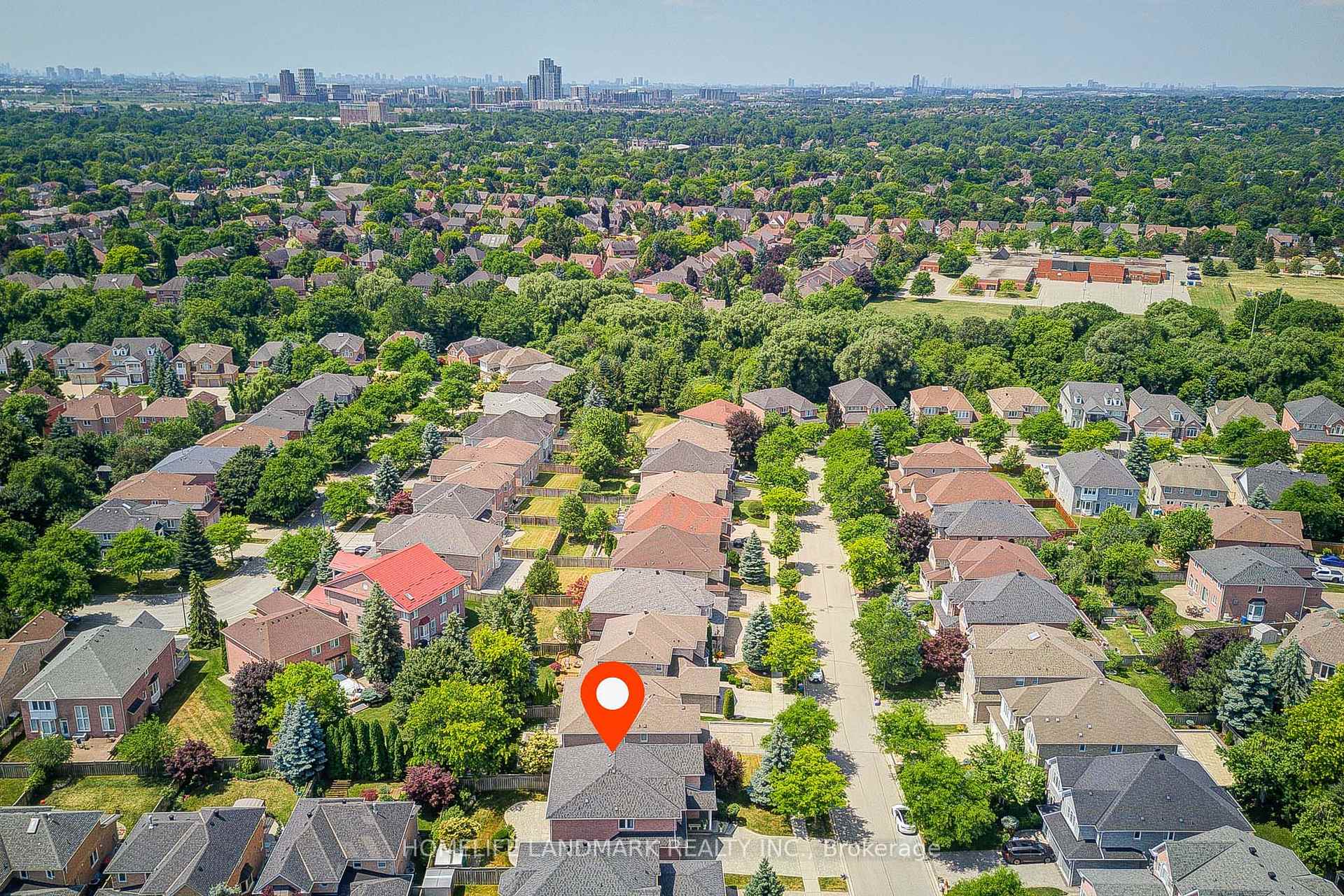 Photo 4 of 3 Burndenford Crescent, Markham, Unionville — HOMEH