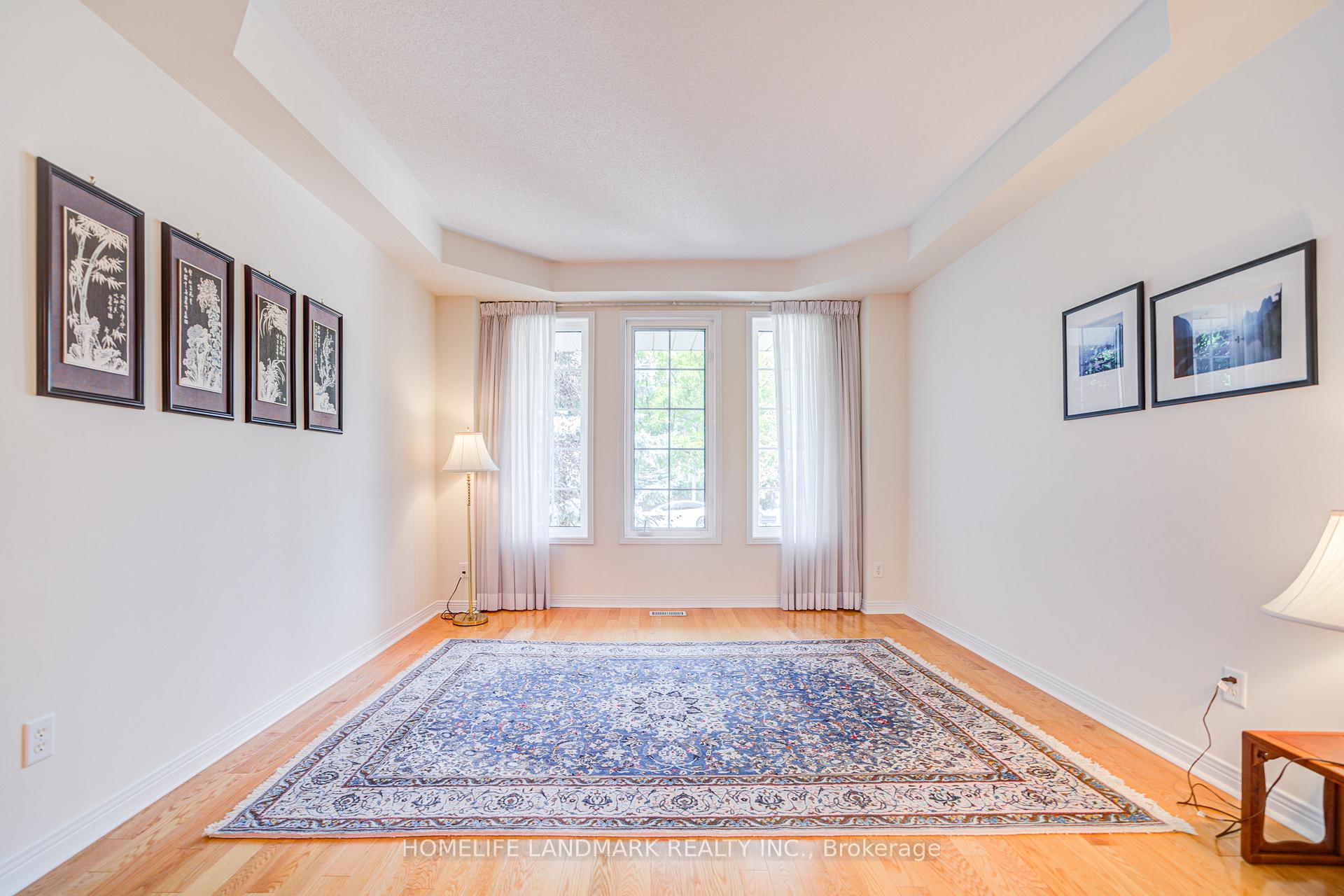 Photo 9 of 3 Burndenford Crescent, Markham, Unionville — HOMEH