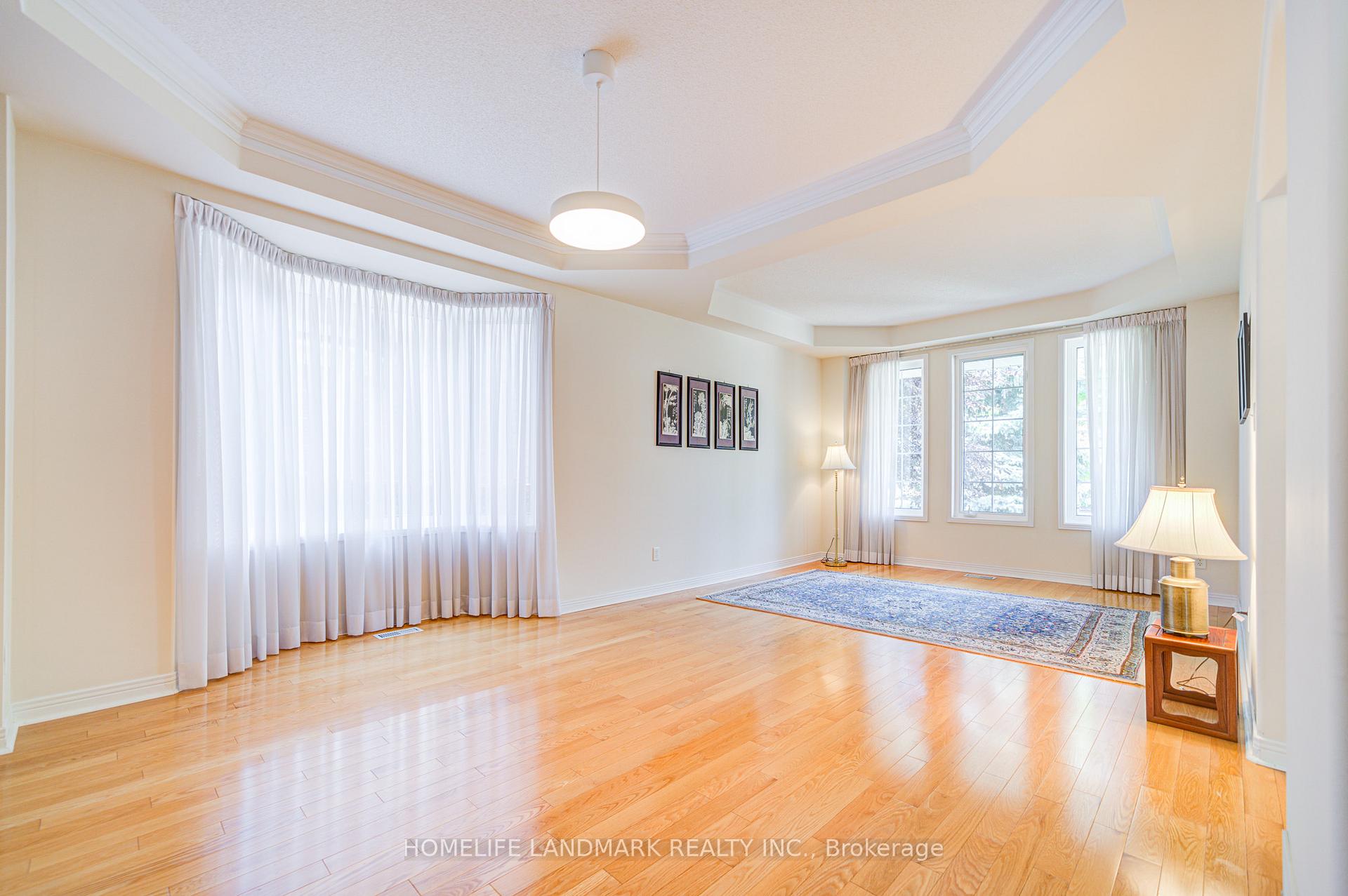 Photo 12 of 3 Burndenford Crescent, Markham, Unionville — HOMEH
