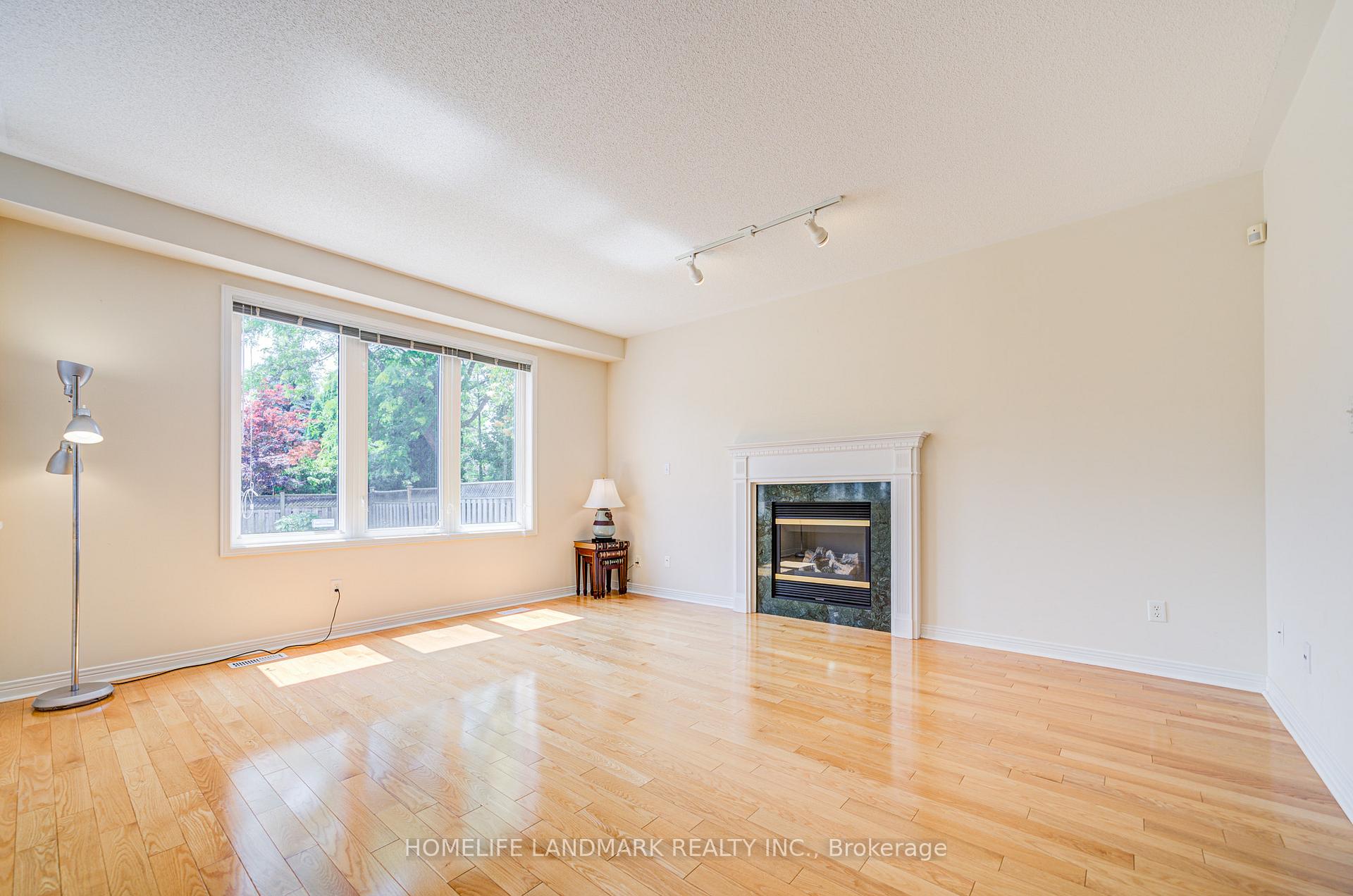 Photo 21 of 3 Burndenford Crescent, Markham, Unionville — HOMEH