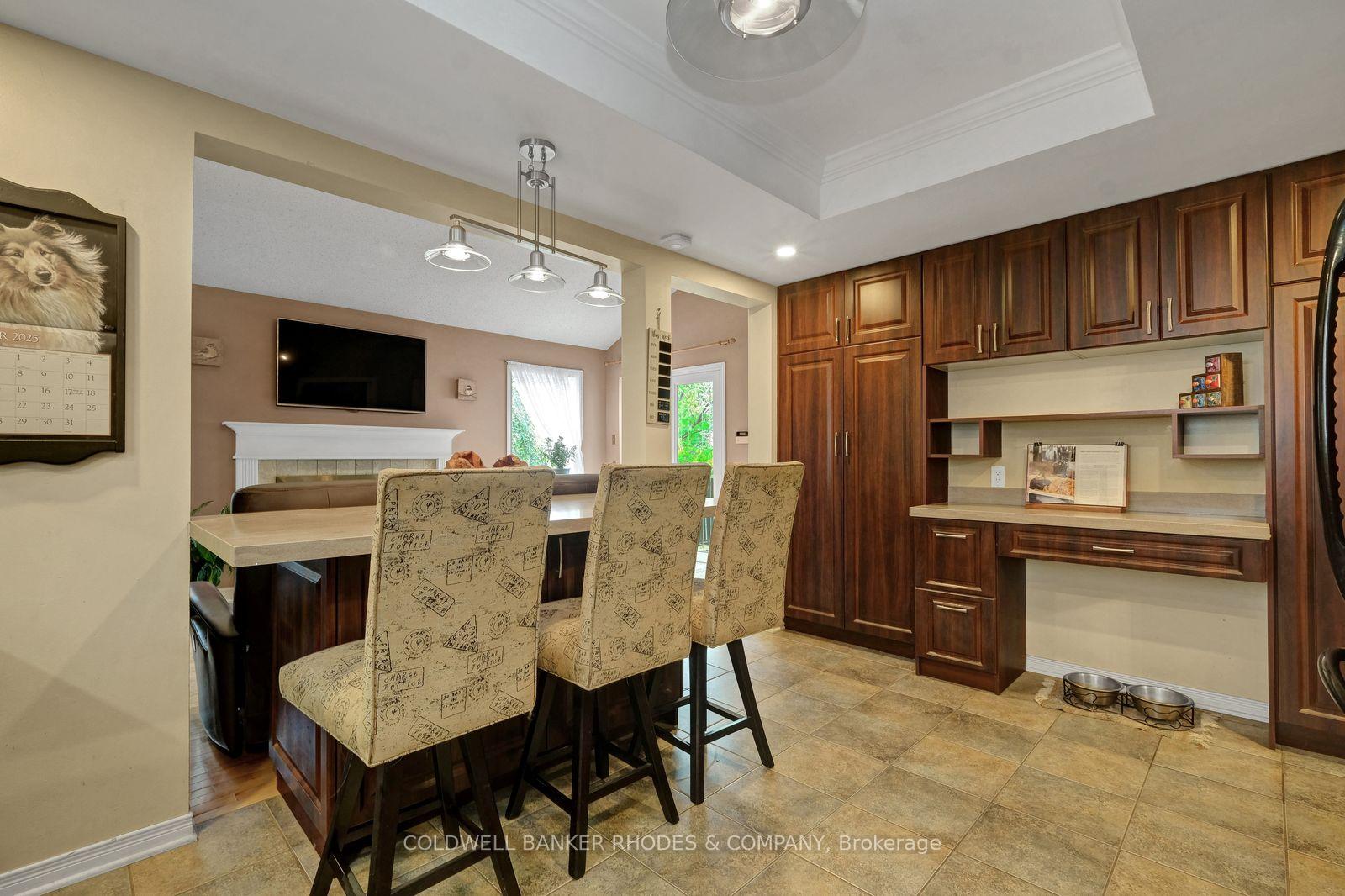 Photo 21 of 12 Bramblegrove Crescent, Ottawa, Hunt Club Park/Greenboro — HOMEH