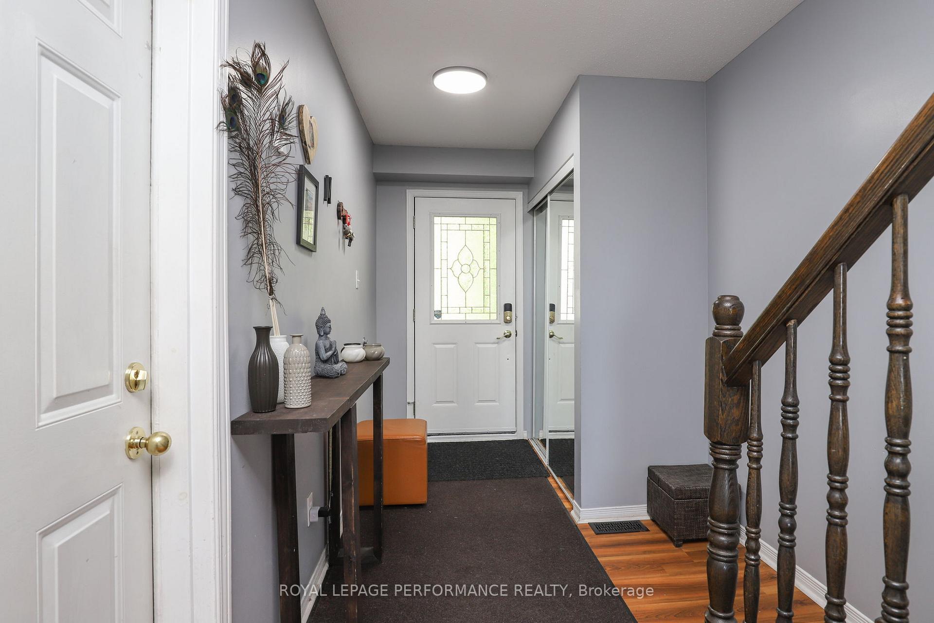 Photo 3 of 27 Drayton Private, Ottawa, CFB Rockcliffe and Area — HOMEH