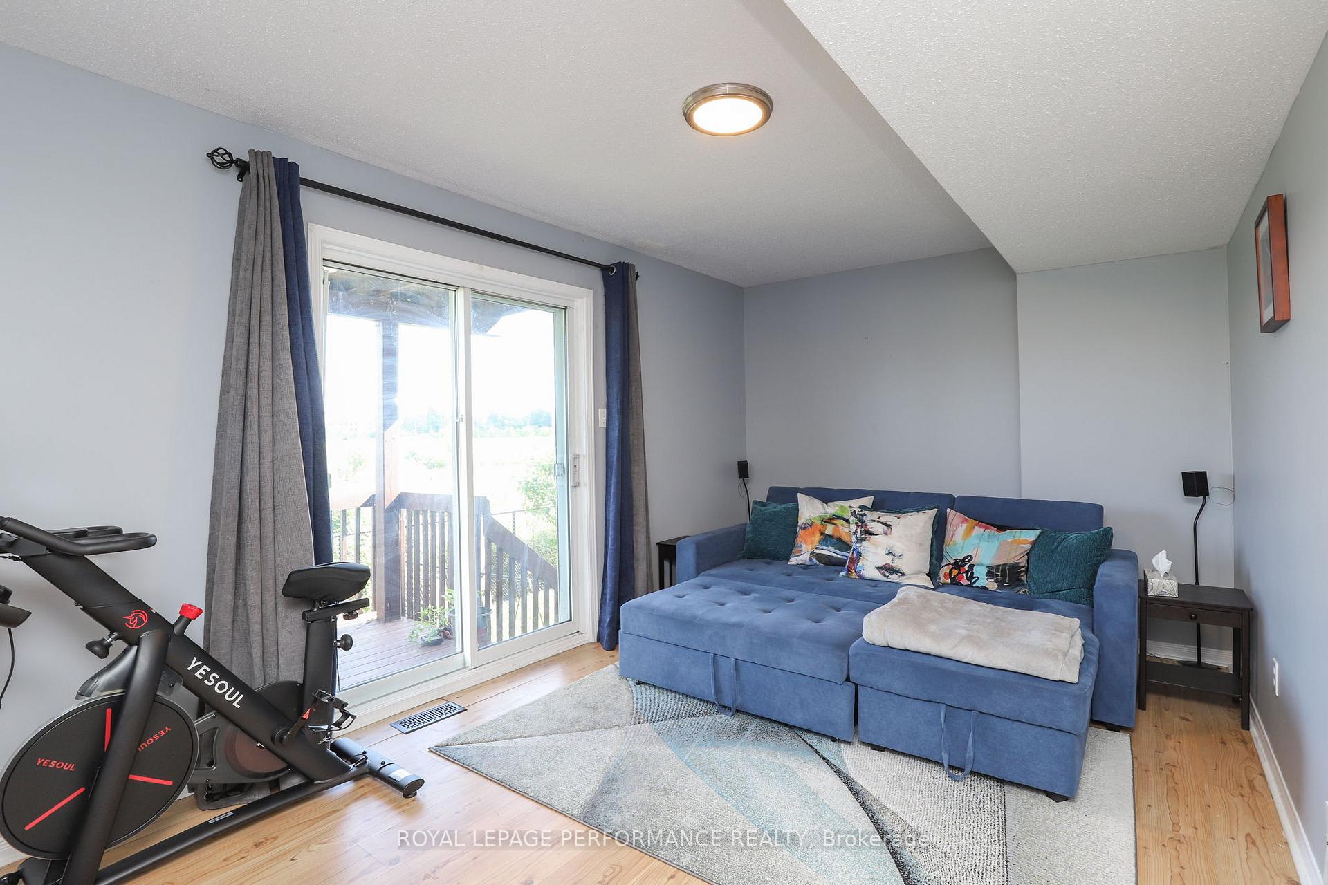 Photo 5 of 27 Drayton Private, Ottawa, CFB Rockcliffe and Area — HOMEH