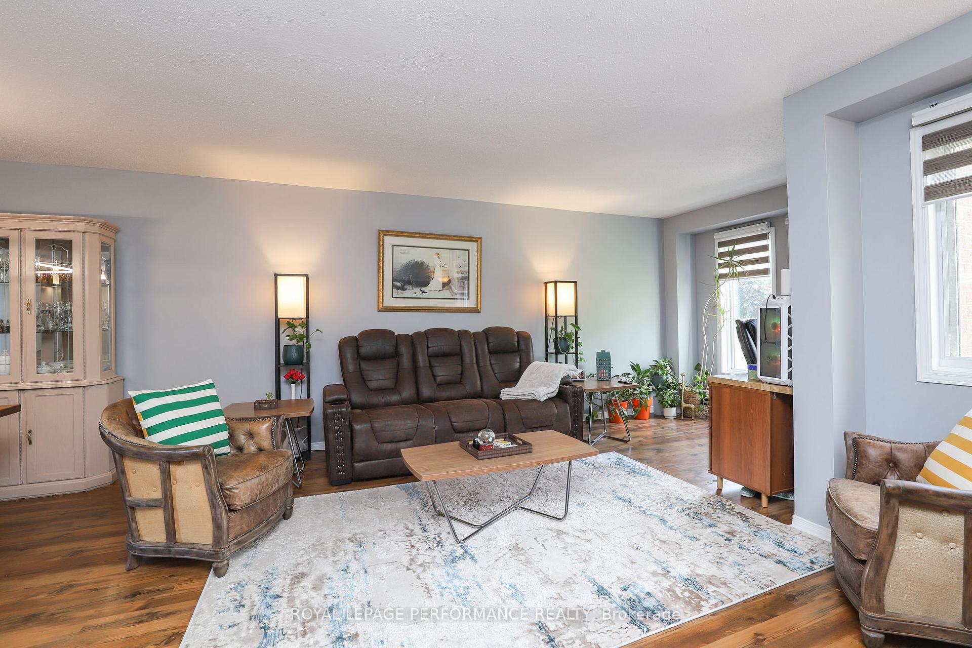 Photo 12 of 27 Drayton Private, Ottawa, CFB Rockcliffe and Area — HOMEH