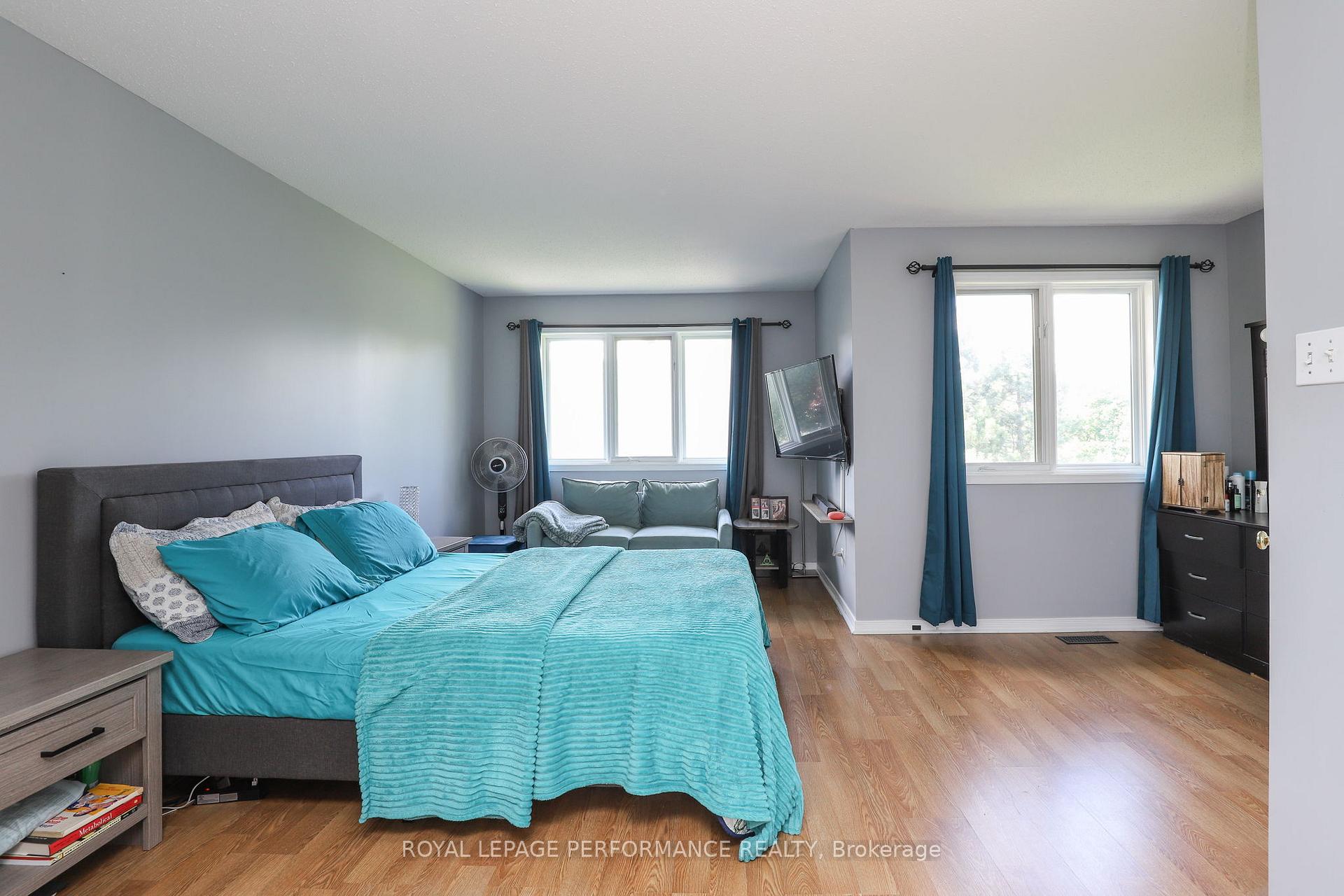 Photo 23 of 27 Drayton Private, Ottawa, CFB Rockcliffe and Area — HOMEH