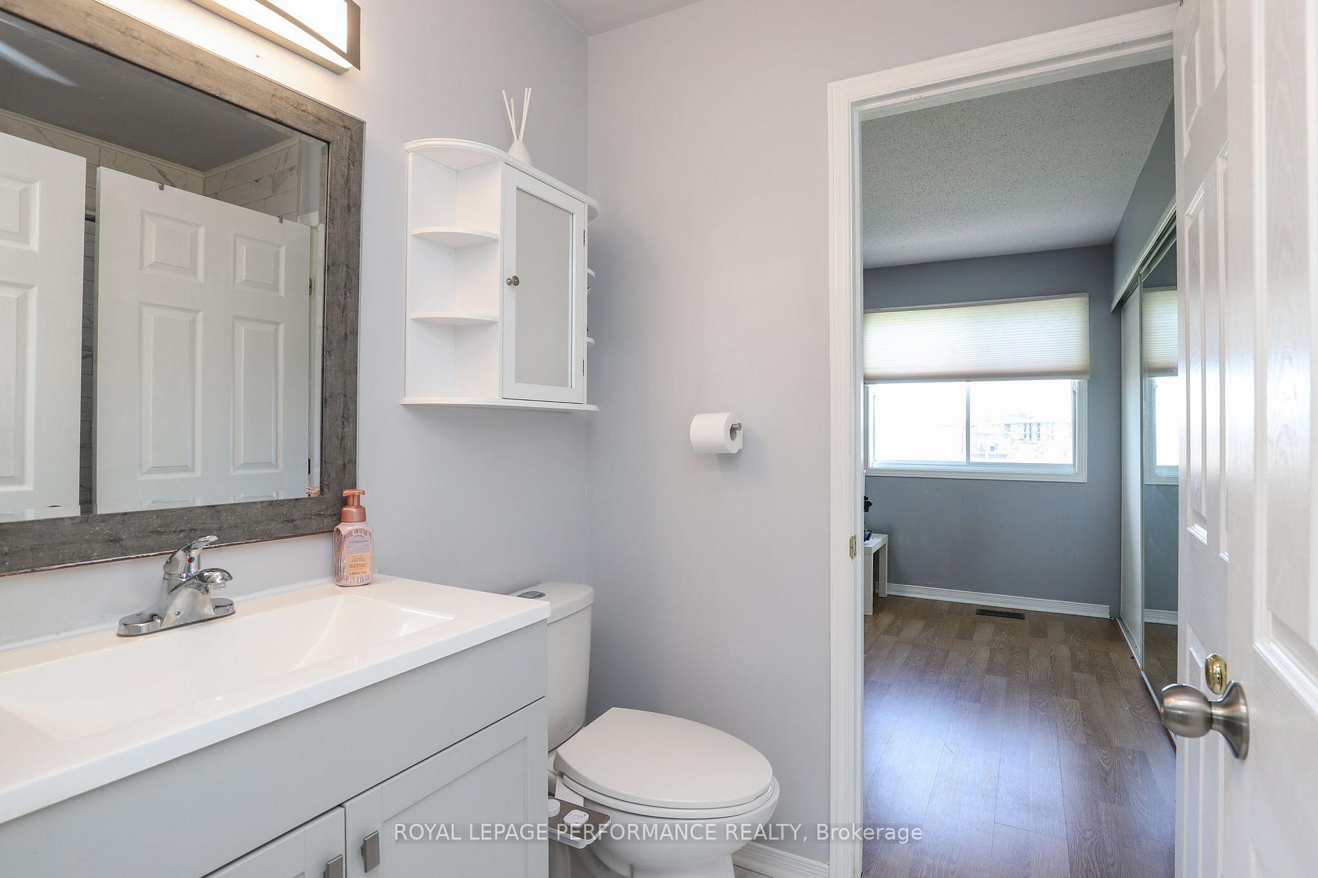Photo 24 of 27 Drayton Private, Ottawa, CFB Rockcliffe and Area — HOMEH