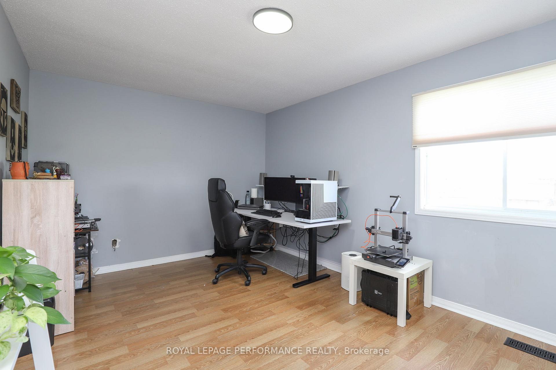 Photo 26 of 27 Drayton Private, Ottawa, CFB Rockcliffe and Area — HOMEH
