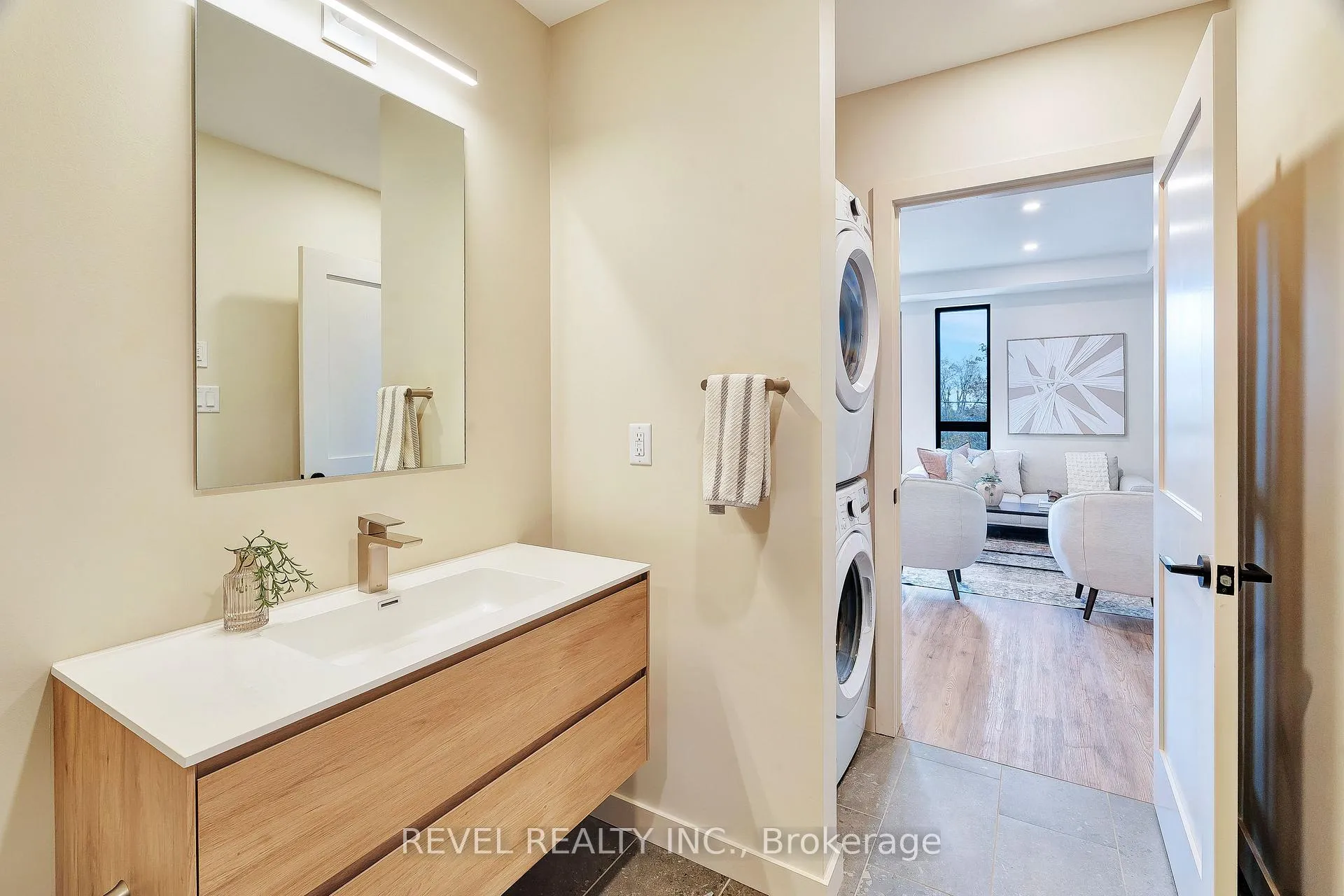 Photo 8 of Unit 202, 4390 Hillview Drive, Lincoln, Beamsville — HOMEH
