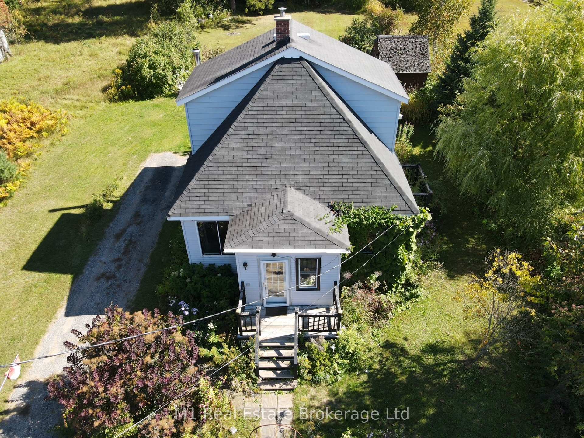 Front of 2191 Stisted Rd S