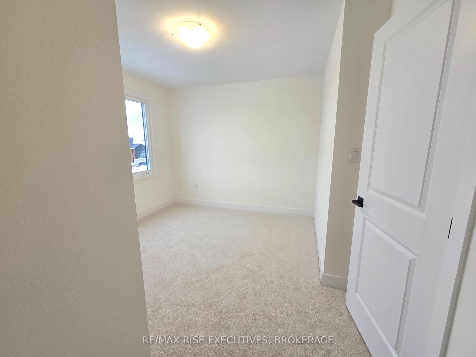 Photo 35 of 79 Creighton Drive, Loyalist, Lennox and Addington - South — HOMEH
