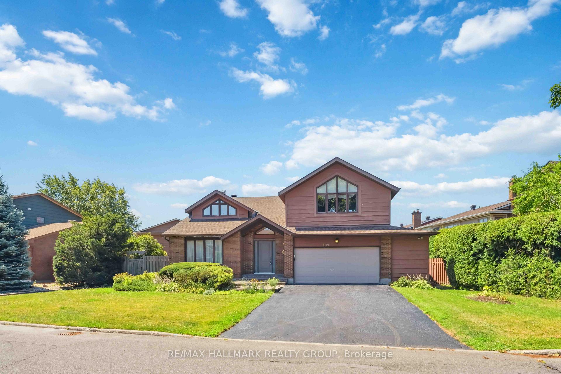 Front of 109 Country Club Drive