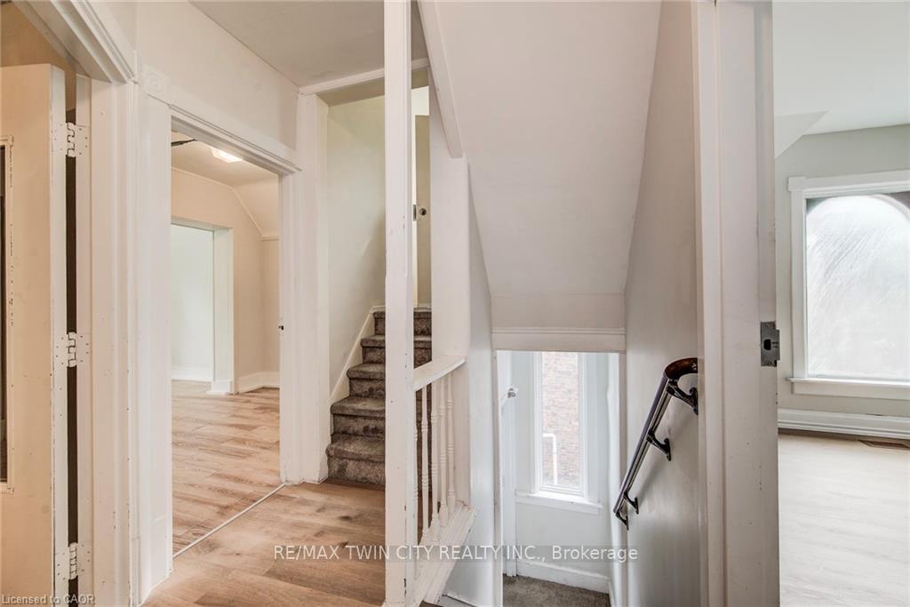 Photo 13 of 19 Schneider Avenue, Kitchener — HOMEH