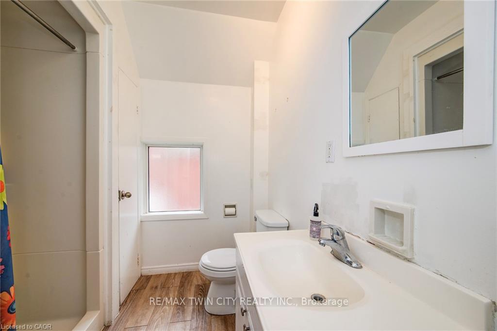 Photo 19 of 19 Schneider Avenue, Kitchener — HOMEH