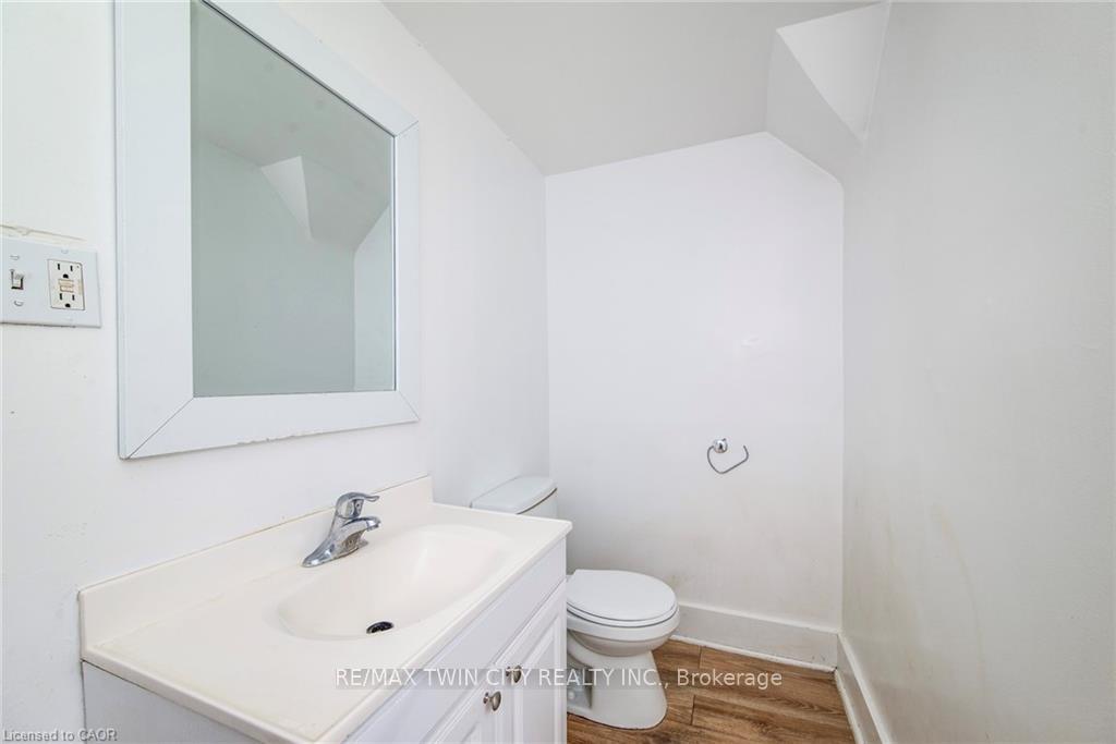 Photo 22 of 19 Schneider Avenue, Kitchener — HOMEH