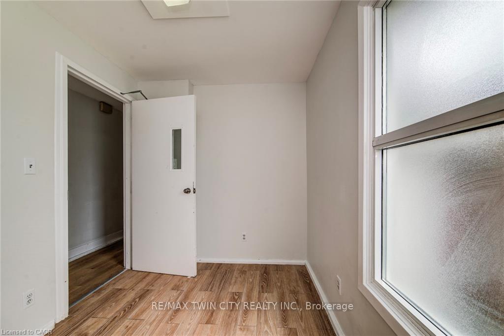 Photo 23 of 19 Schneider Avenue, Kitchener — HOMEH
