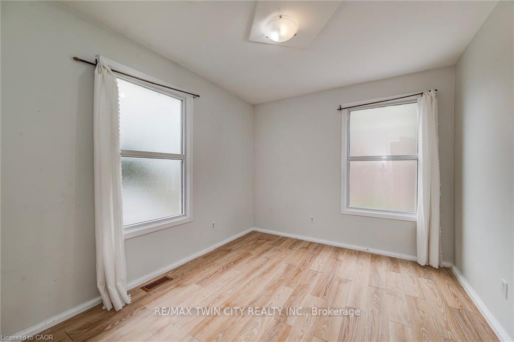 Photo 25 of 19 Schneider Avenue, Kitchener — HOMEH