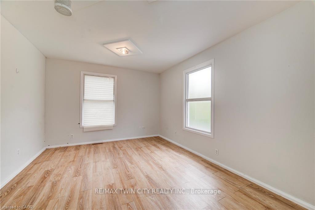 Photo 26 of 19 Schneider Avenue, Kitchener — HOMEH