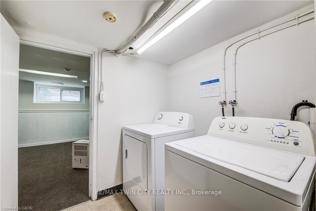 Photo 33 of 19 Schneider Avenue, Kitchener — HOMEH