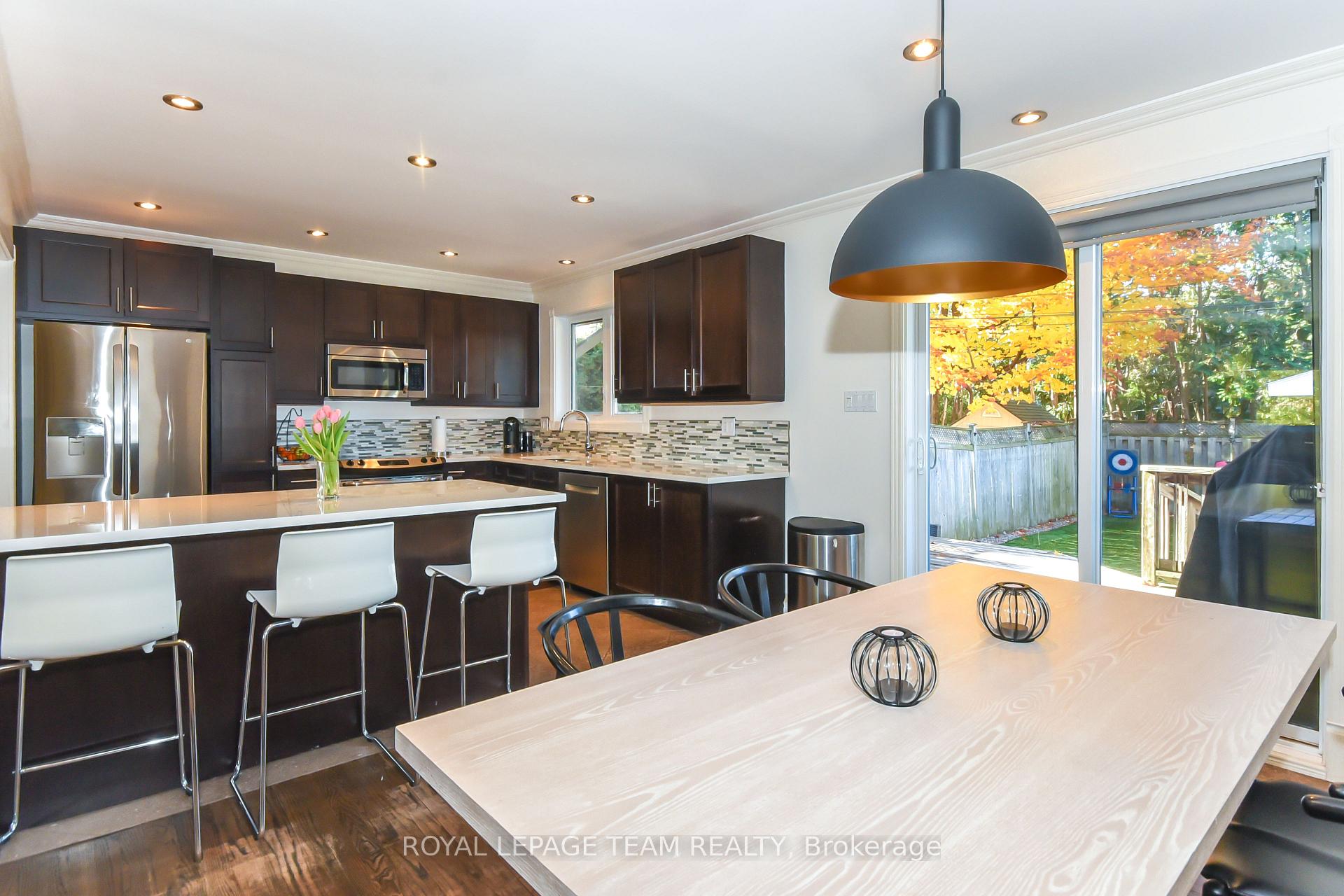 Photo 13 of 902 Broadview Avenue, Ottawa, McKellar Heights — HOMEH