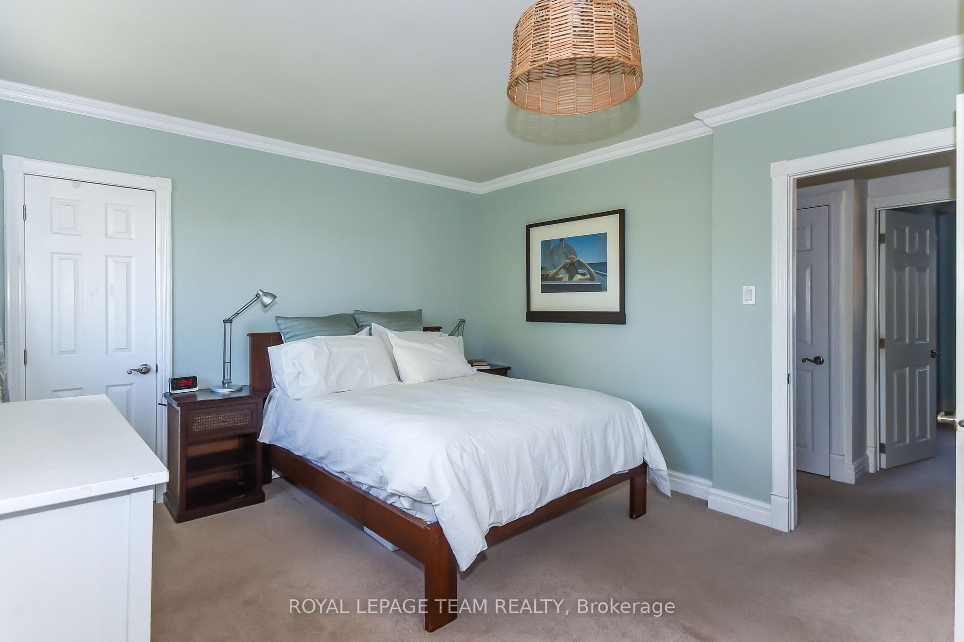 Photo 22 of 902 Broadview Avenue, Ottawa, McKellar Heights — HOMEH