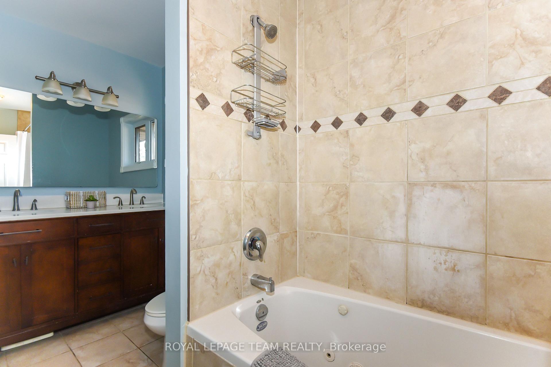 Photo 24 of 902 Broadview Avenue, Ottawa, McKellar Heights — HOMEH