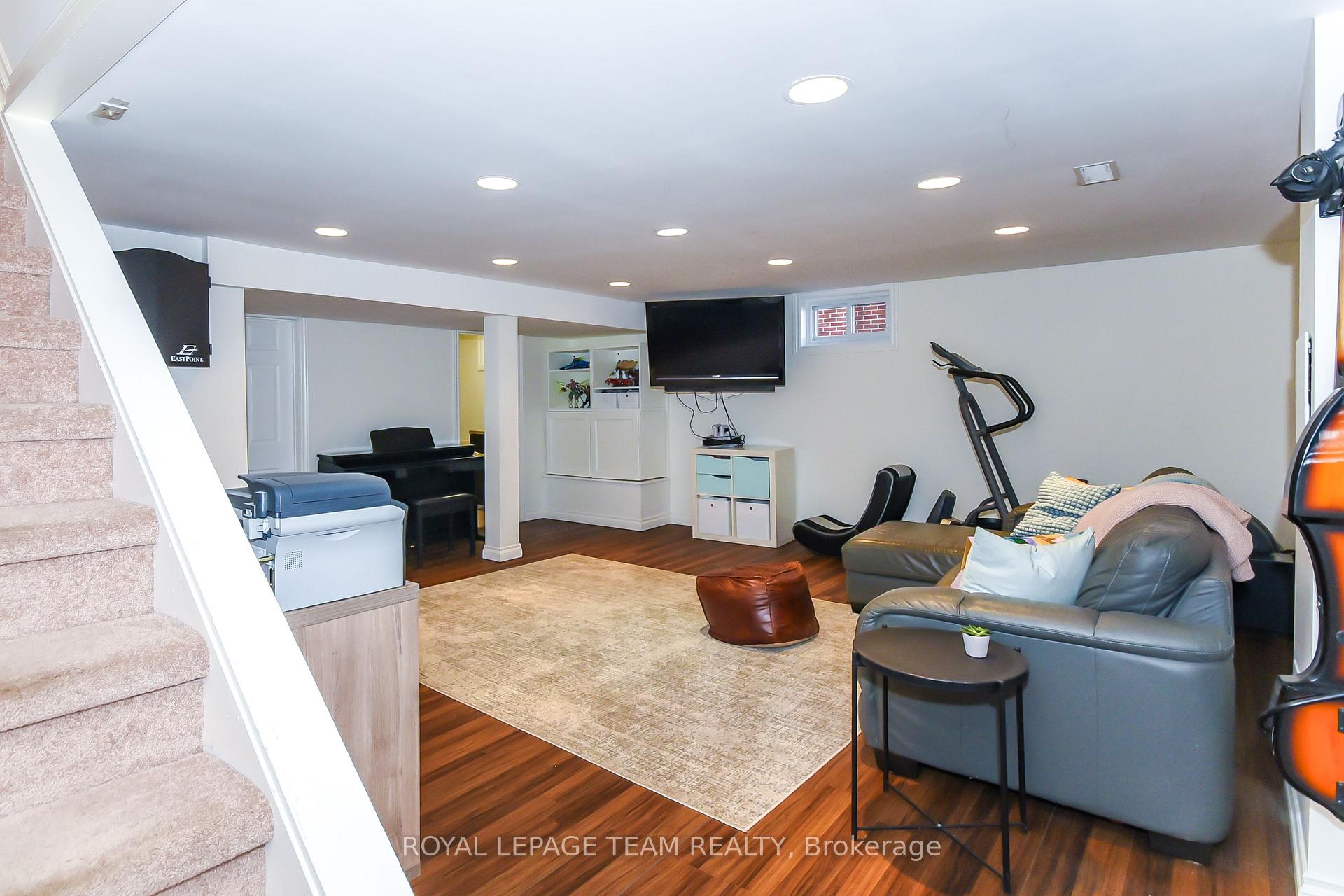 Photo 32 of 902 Broadview Avenue, Ottawa, McKellar Heights — HOMEH