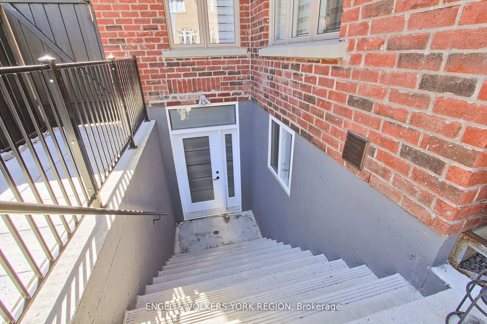 Photo 26 of Unit Bsmt, 4 Valley Point Crescent, King, King City — HOMEH
