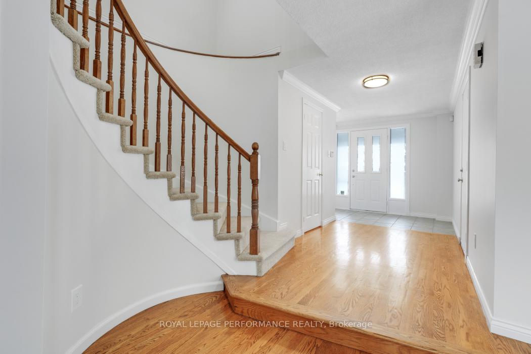 Photo 7 of 41 Saddle Crescent, Ottawa, Hunt Club Park — HOMEH