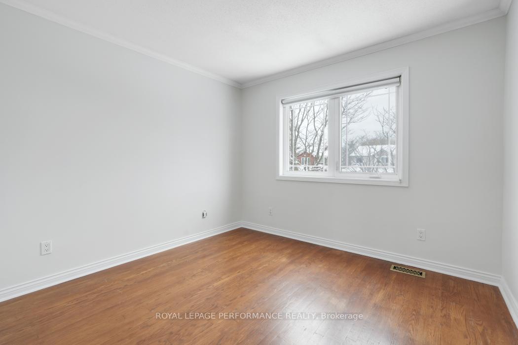 Photo 27 of 41 Saddle Crescent, Ottawa, Hunt Club Park — HOMEH