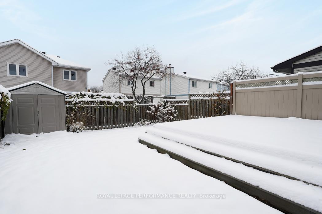 Photo 35 of 41 Saddle Crescent, Ottawa, Hunt Club Park — HOMEH