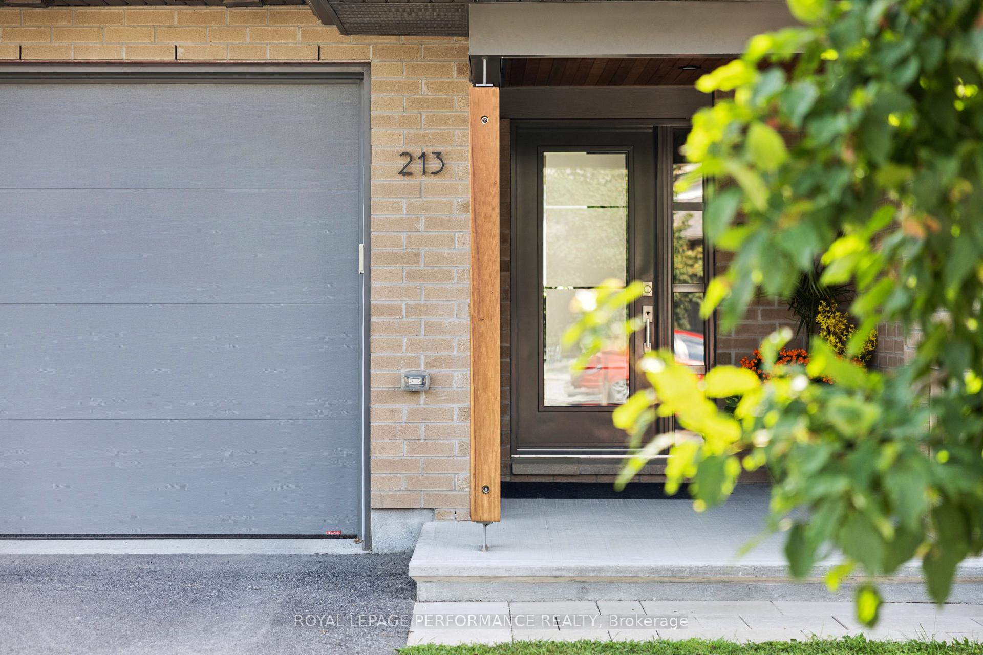 Photo 3 of 213 Pisces Terrace, Ottawa, Leitrim — HOMEH