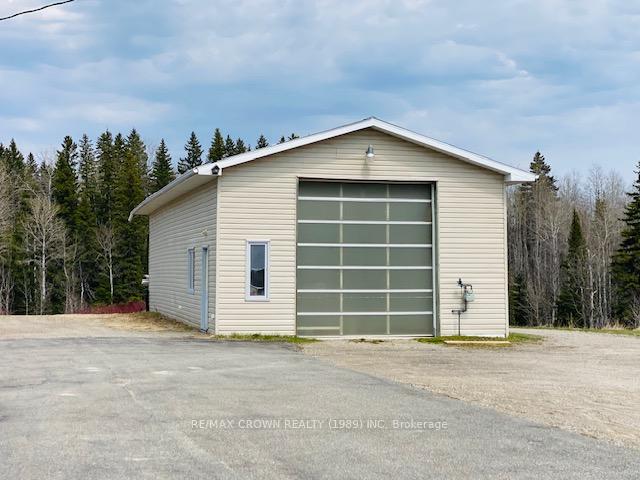 Photo 3 of 132 Melrose Avenue, Mattice-Val Cote — HOMEH