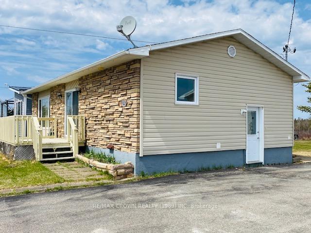 Photo 4 of 132 Melrose Avenue, Mattice-Val Cote — HOMEH