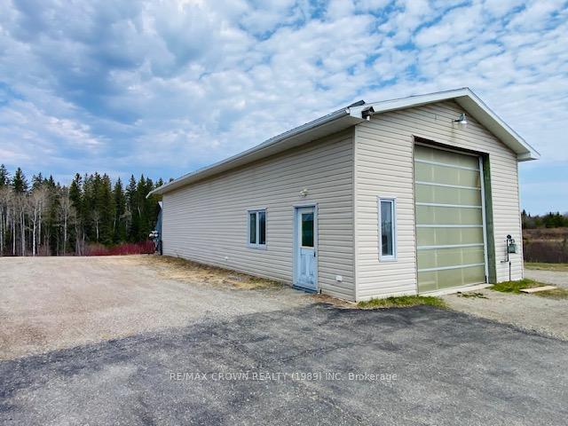 Photo 6 of 132 Melrose Avenue, Mattice-Val Cote — HOMEH
