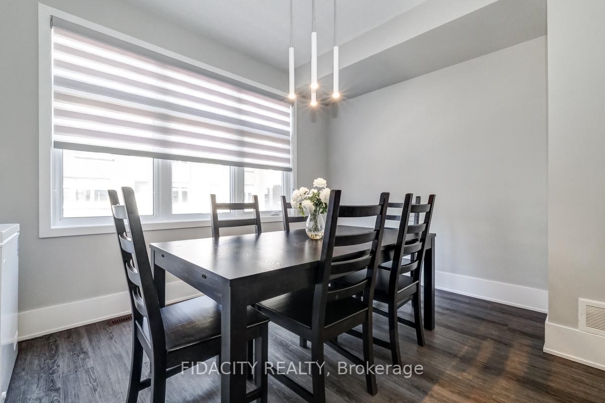 Photo 6 of 528 Ozawa, Ottawa, CFB Rockcliffe and Area — HOMEH