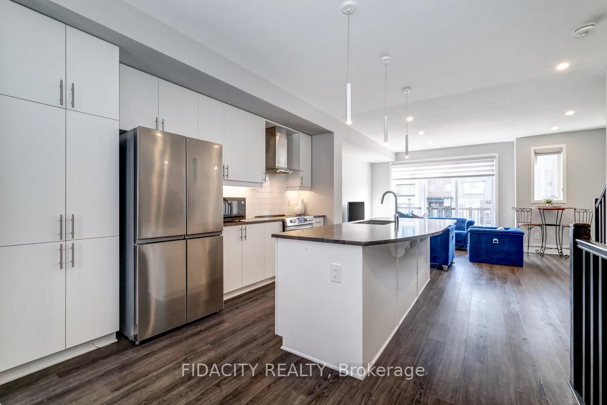Photo 9 of 528 Ozawa, Ottawa, CFB Rockcliffe and Area — HOMEH