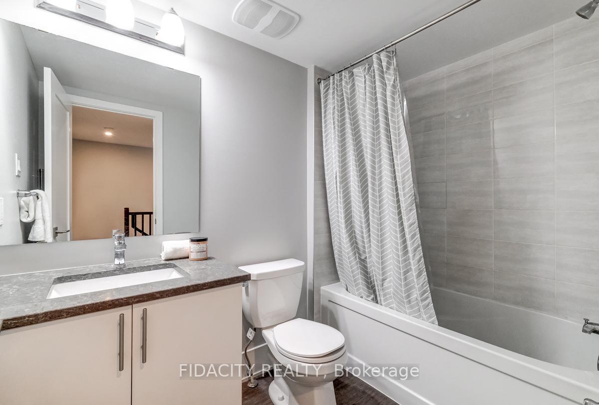 Photo 16 of 528 Ozawa, Ottawa, CFB Rockcliffe and Area — HOMEH