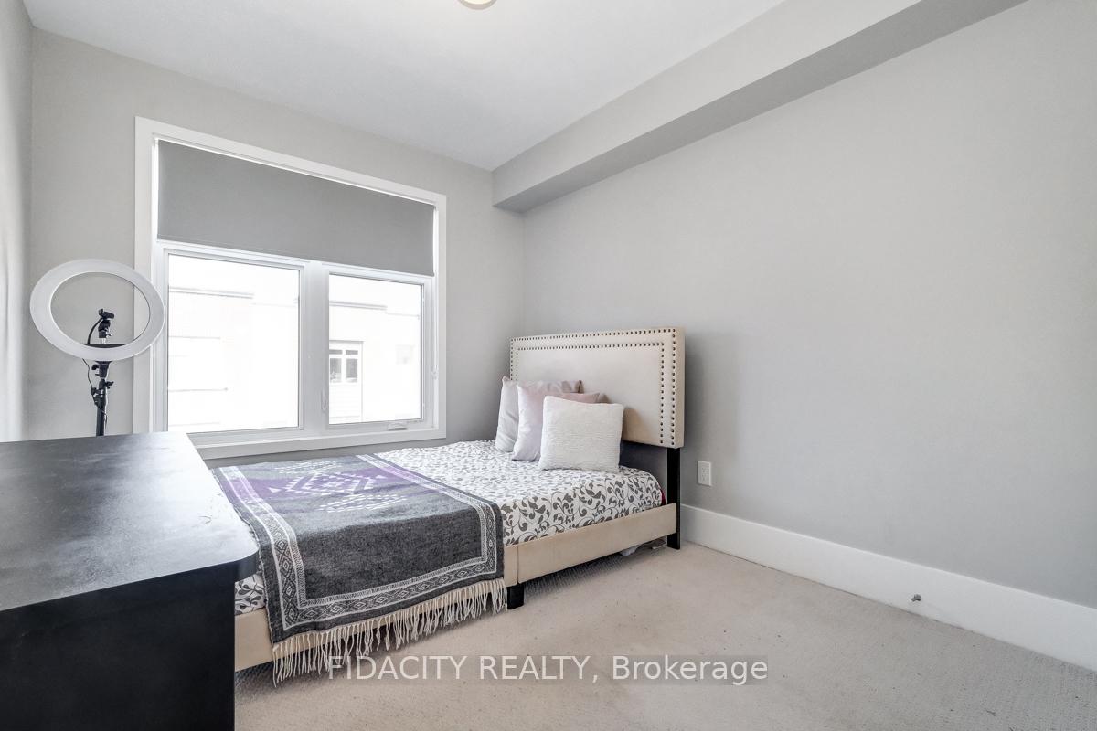 Photo 17 of 528 Ozawa, Ottawa, CFB Rockcliffe and Area — HOMEH