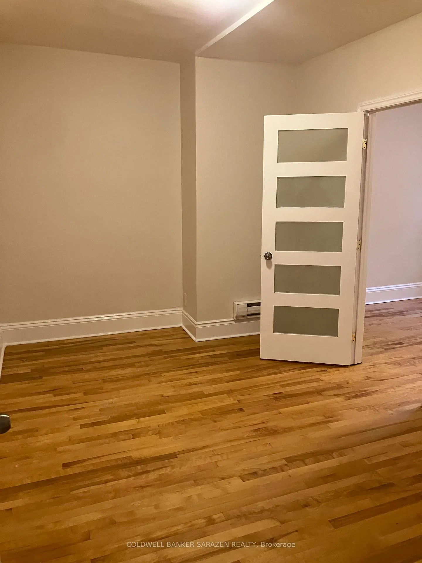 Photo 4 of Unit 2, 95 St Andrew Street, Ottawa, Lower Town/Byward Market — HOMEH