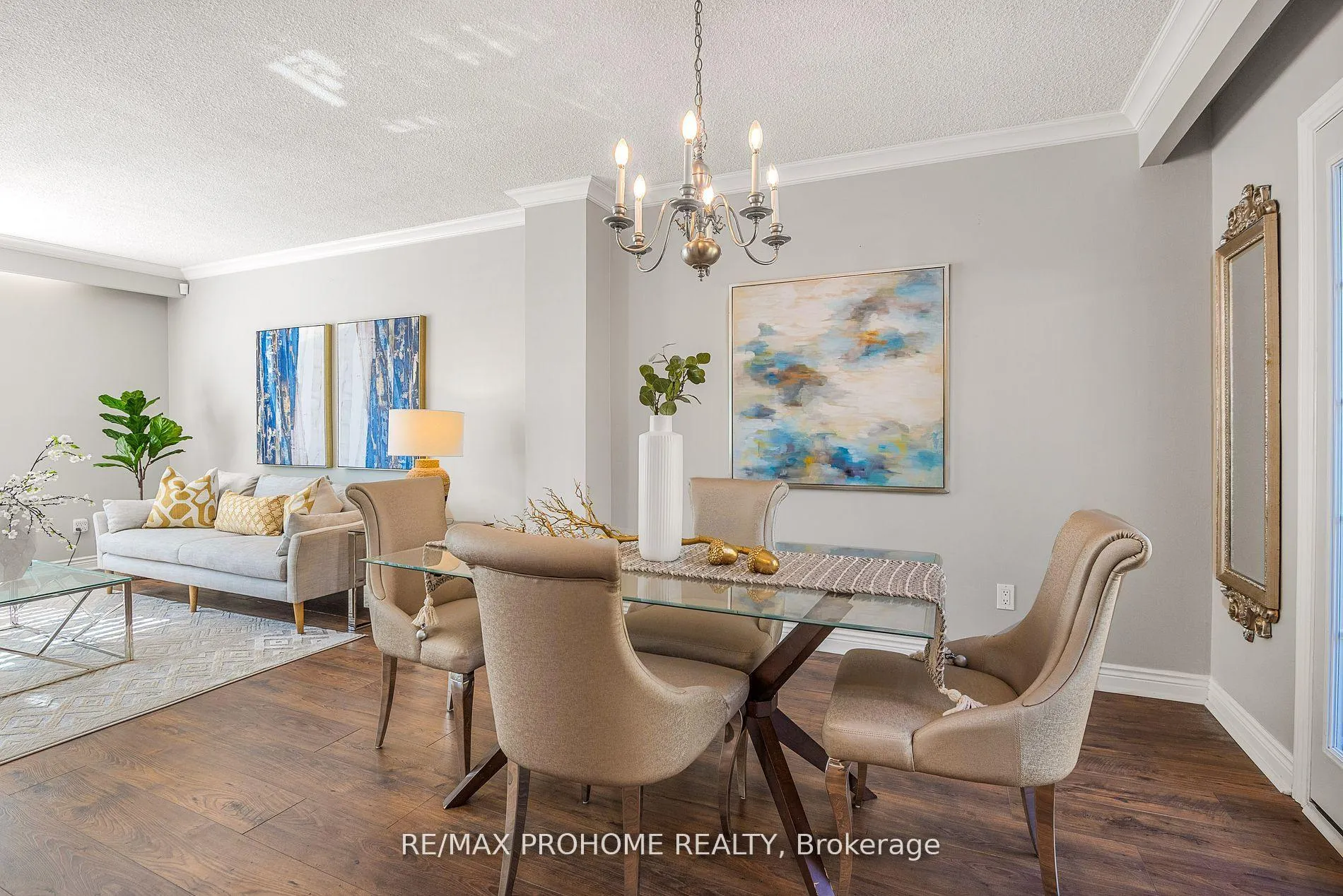 Photo 11 of 32 Sir Bedevere Place, Markham, Markham Village — HOMEH