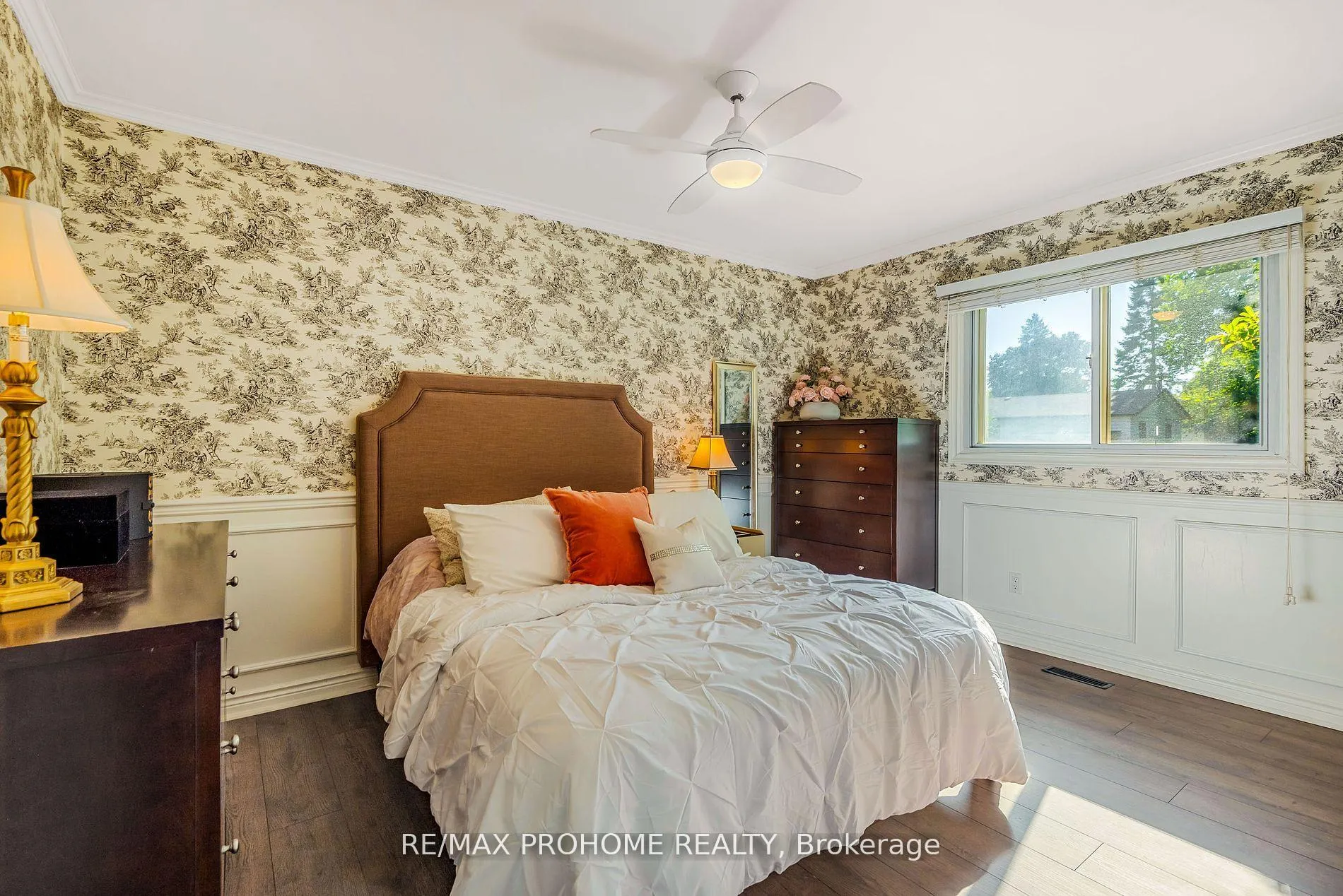 Photo 16 of 32 Sir Bedevere Place, Markham, Markham Village — HOMEH