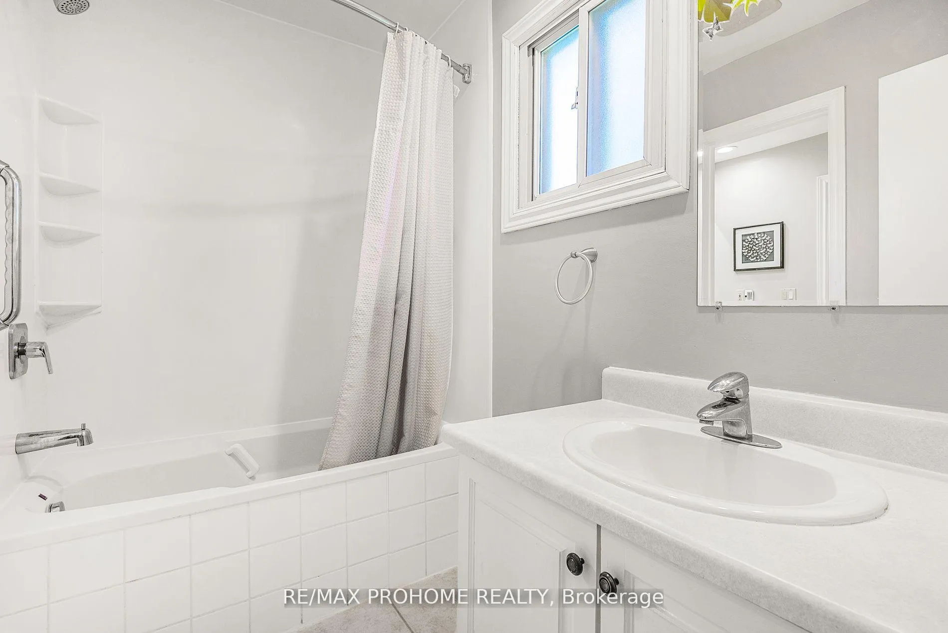Photo 21 of 32 Sir Bedevere Place, Markham, Markham Village — HOMEH