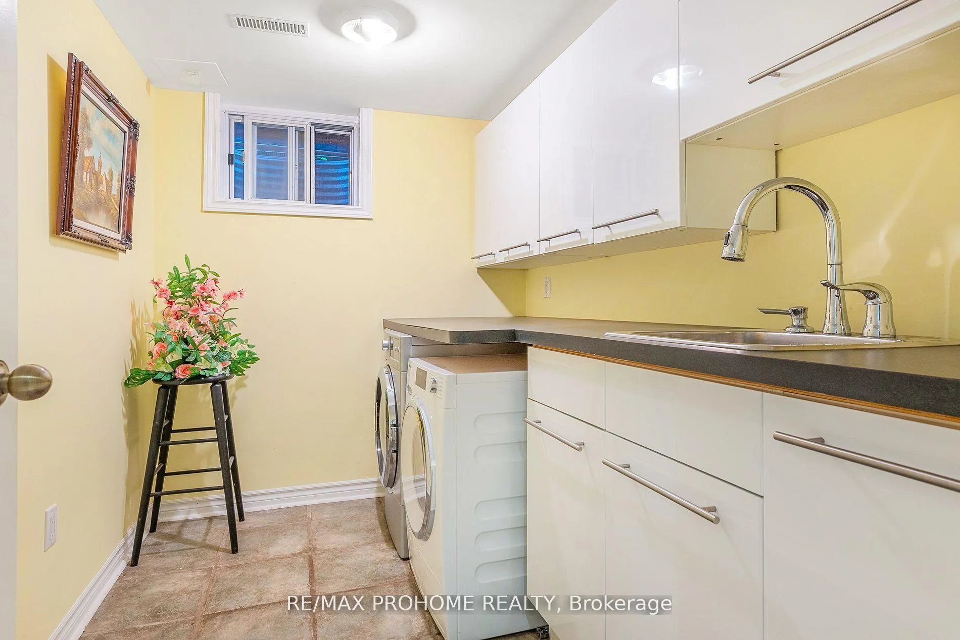 Photo 30 of 32 Sir Bedevere Place, Markham, Markham Village — HOMEH